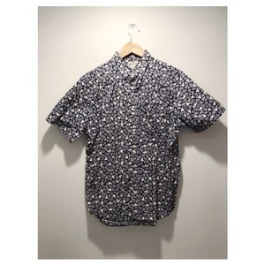 Men’s Old Navy Patterned Shortsleeved Button Up